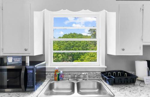 Broadmoor Bungalow - Both Units - Foto 41