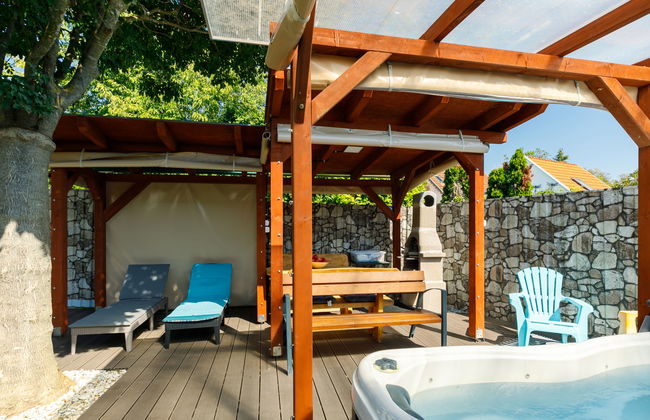 2 bedroom House in Siófok with garden and hot tub - Photo 23