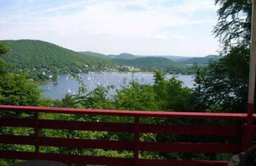 Holiday Home Ederseeblick in Bringhausen am Edersee by Interhome - Foto 1