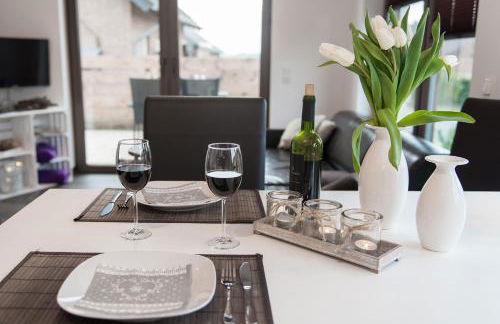 Moderne Ferienwohnung-Seenähe-Terrasse-Parkplatz-Wallbox-Fahrradparkplatz - Foto 6