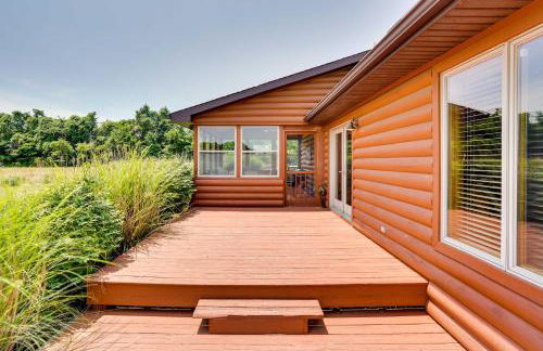 Pet-Friendly Vienna Cabin with Screened-In Porch! - Photo 24