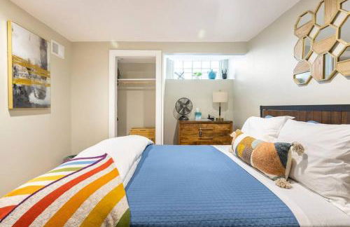 Chic 4BR 3BA Historic Home Near Country Club Plaza - Photo 16