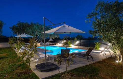CROWONDER Sun Dance Apartments with Heated Swimming Pool Seaview and Garden - Foto 79
