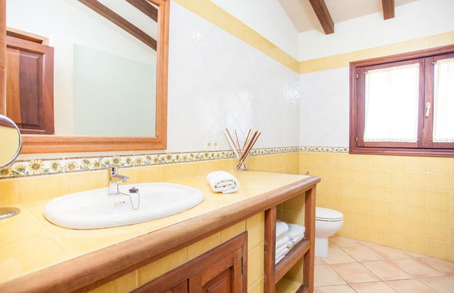 Sa Font in Petra With 3 Bedrooms and 2 Bathrooms - Photo 24