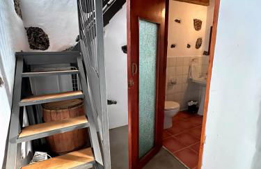 Casa Poesía de El Hierro - Poetry House of El Hierro, situated in the center of El Pinar - Foto 16