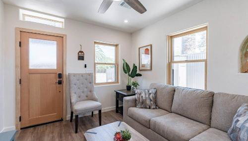 Downtown Bungalow -Duplex - EV Charger - Foto 4