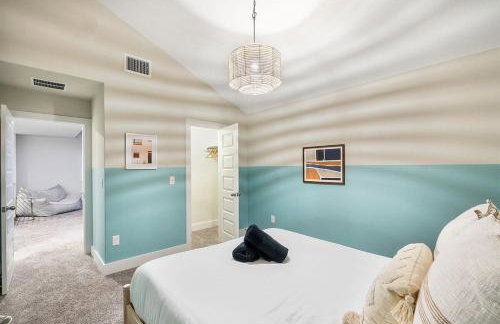 Luxe Modern 4B House with Office 20 min to DT - Foto 44