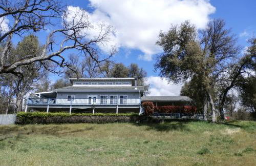Charming Downstairs Unit - Foto 25