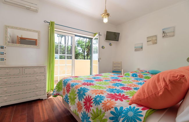 Aroeira Villa Sleeps 10 With Pool - Foto 5