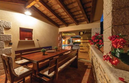 Cozy Home In Tinjan With Wifi - Foto 32