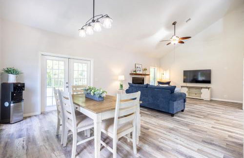 Relaxing Modern Farmhouse in Jupiter Farms. Family-and Dog-friendly! - Photo 5