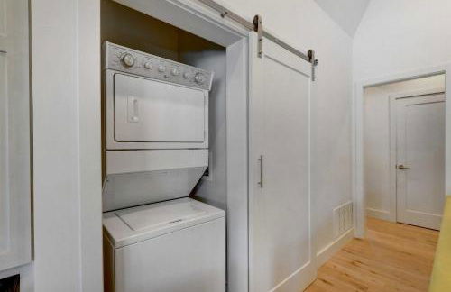 Fireplace and Deck Modern Cabin in Grand Lake! - Foto 21