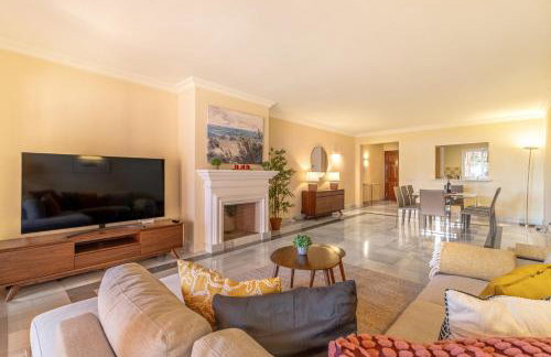 Golf Valley 3BR with Sea Views 184 sqm - Foto 2