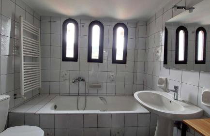 Tranquil Haven: Rastoni Villa - Foto 12