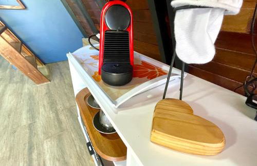 Chalé Na coruja e Chalé Encanto com BANHEIRA com AQUECEDOR e hidromassagem 7,5km centro Águas com COM CAFÉ, internet Starlink - Foto 51