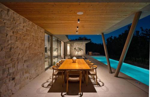 Villa bOx in Central Istria for 14 persons with wellness, 54 m2 heated pool, & kids playground - Foto 21