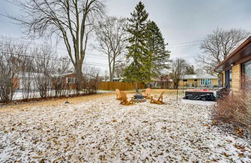 Fire Pit and Yard Family Home in Farmington Hills! - Foto 32