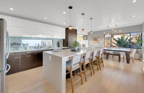 New! Luxury 5BR, W/Arcade, Sauna, Views, Fire Pit! - Foto 5