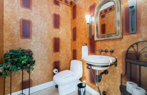 Villa Hibiscus-Waterfront-Free Heated Pool-Dock-Bikes-Other Amenities - Photo 34