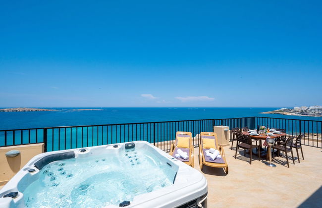 Islet Seafront Penthouse with Hot tub - Foto 1