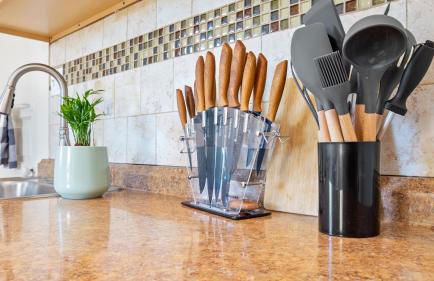 Midtown Flight Deck: 2BR Gem - Foto 14