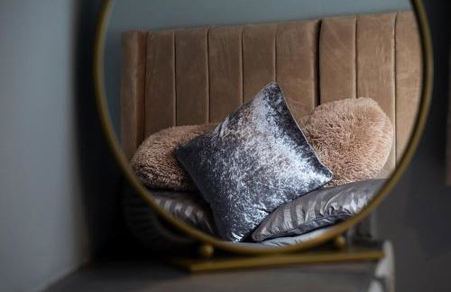 Getaway Accommodation with Pool Table and Jacuzzi! - Foto 14