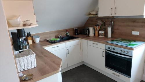 2 Zimmer Wohnung, Wallbox, Balkon, zentral - Photo 2