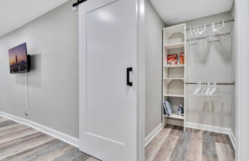 Lake Laurel Lux retreat-King-Dogs Welcome! Sleep 6 - Foto 18