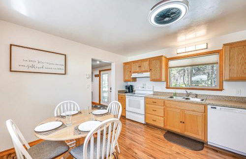 Peaceful Eureka Getaway - 1 Mi to Glen Lake! - Foto 7