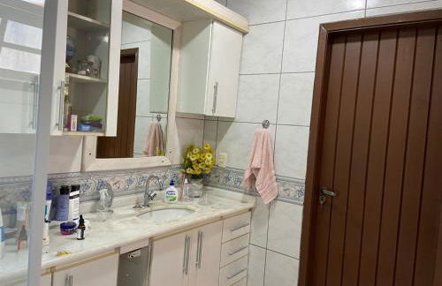 Casa espaçosa em estilo colonial - Foto 31