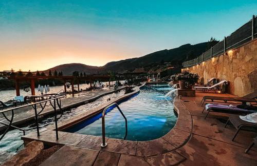 Mountain & Golf View Condo - Complimentary Spa Kit & Local Perks - Foto 43