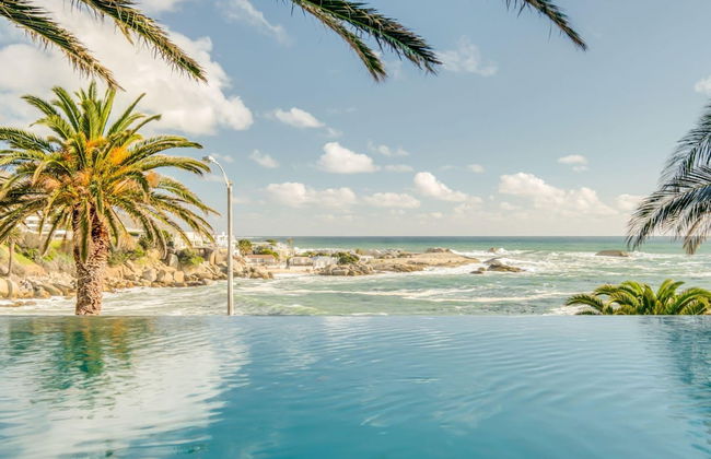 Camps Bay Holiday Apartment w Private Pool CBT Palm Suite - Photo 10