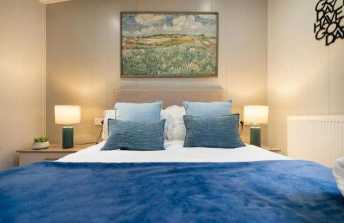 Silverdale Lodge, HotTub, Wi-FI, Quiet & Sleeps 4 - Foto 10