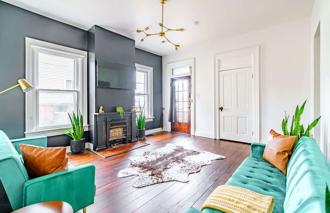 NEW Luxe Pet Friendly Free Parking Downtown - Foto 26