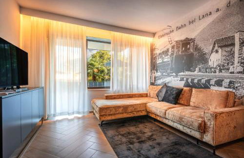 goldfinger + suites - Photo 35