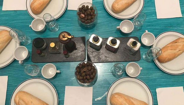 Degustação de azeites com café da manhã típico - Photo 2