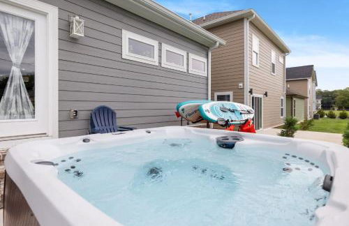 Cozy Lake Cottage W/ Kayaks, SUPs, Pool & Firepit - Foto 16