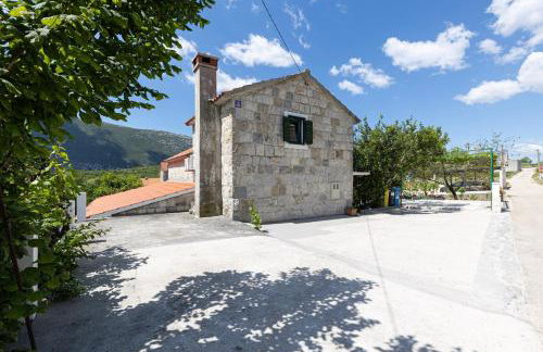 Villa Bella Pietra with private pool, sauna - Photo 38