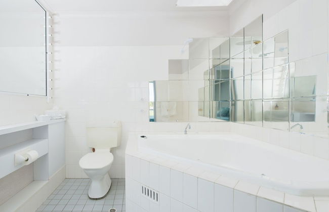 9 Cirrus at Fingal Bay - Photo 15