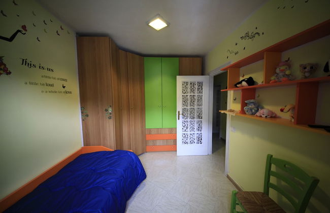 Dolls House Holiday Home - Photo 29