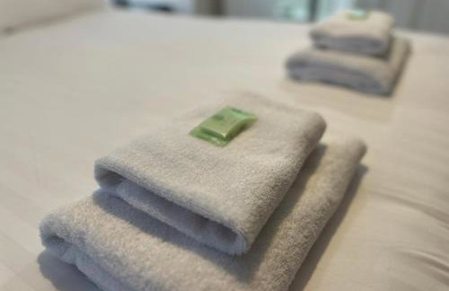 Charming Coastal Retreat - 1-Bedroom Flat in Blyth - Pass the Keys - Foto 6