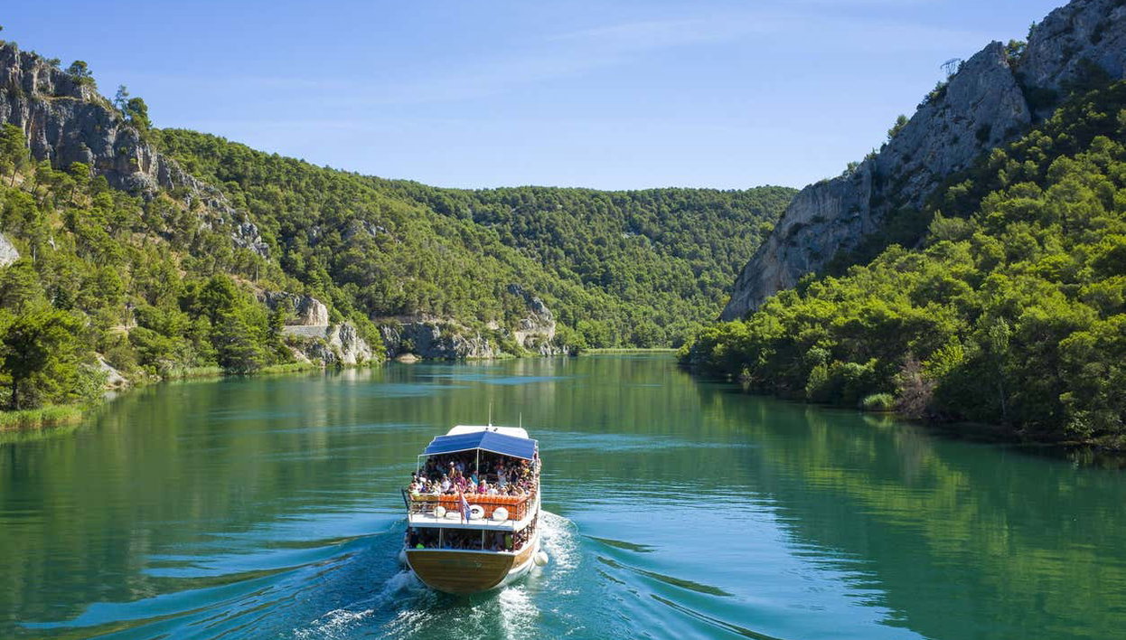 Excursión al Parque Nacional de Krka + Visita a una bodega - Foto 2, Un inolvidable recorrido por el río Krka