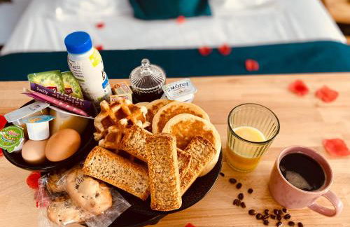 Mieuxqualhotel jacuzzi privatif La retro - Foto 21