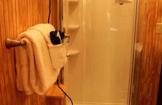 African-Themed Safari Tent for Glamping in West Virginia - Foto 2