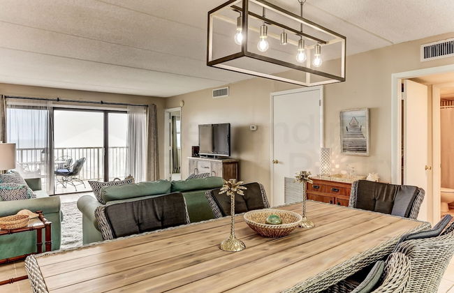 Comfy Upper Unit Condo to Enjoy the Beach or the Fishing by RedAwning - Foto 17