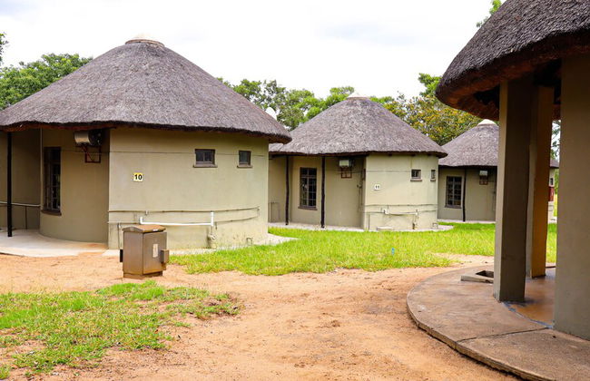 Self Catering Chalets - Manyeleti - Foto 27