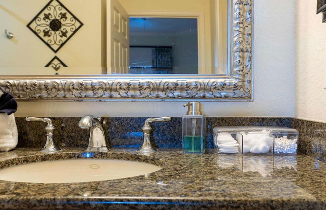 3BR Family Apartment for 8 Peaceful Residential Retreat - Foto 13