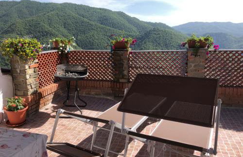 Home Holidays Crasciana, con terrazza vista sulle Alpi Apuane. - Foto 14