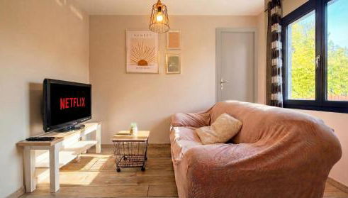 T2 cosy - Aéroport 9min Parking Équipé - Foto 1