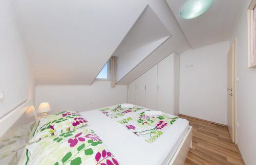 Apartment Ela - Photo 28